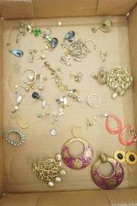 lot 78 image: Jewelry Lot Earrings, Pins, Ring