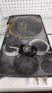 Homemade Wax Melting Equipment with Insulated Pot, Electric Hot Plate, and Thermometer