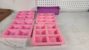 lot 8 image: Silicone Soap Molds