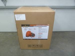 lot 117 image: Landhoner 10 Utility Blower