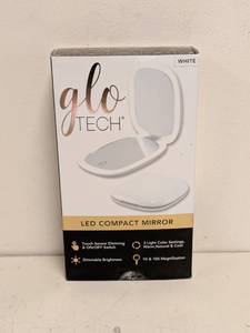 lot 35 image: GLO TECH LED COMPACT MIRROR