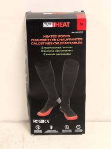 lot 130 image: 32 DEGREE HEATED SOCKS MEDIUM