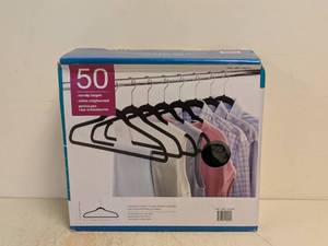 lot 72 image: NONSLIP BOX OF HANGERS 48PK