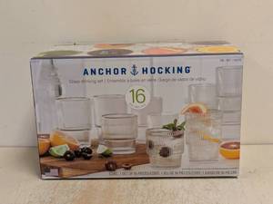 lot 56 image: ANCHOR HOCKING GLASS DRINKING SET 16PC