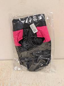 lot 214 image: NEW DOG JACKET SIZE SMALL (PINK AND BLACK)