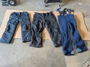 lot 222 image: (3) PAIRS OF SNOWPANTS (2 BLACK  1 BLUE)