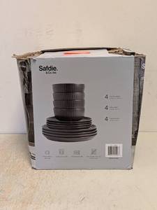 lot 201 image: SAFDIE & CO INC 6PC STONEWARE DINNERWARE SET