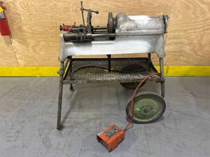 RIDGID 500A Pipe Threader 1/8" to 2" Capacity
