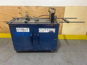 lot 22 image: Edward s Strut Pro mounted on job site box