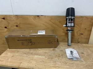 lot 43 image: LubeWorks Air-Powered Pump