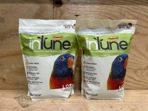 lot 118 image: Higgins Intune Lory Food 5 Lb, Large (lot of 2)