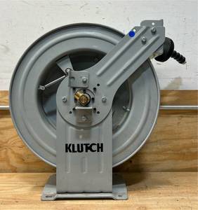 lot 186 image: KLUTCH Dual-Arm Auto Rewind Air Hose Reel  12IN. X 100FT. Oil Resistant Hose