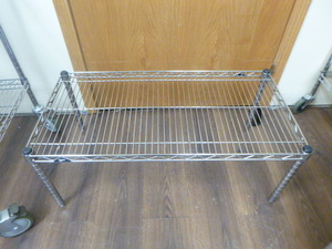 lot 50 image: Metro Wire Dunnage Rack