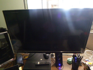 lot 84 image: Insignia 32 TV