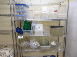 lot 111 image: Food Storage Containers