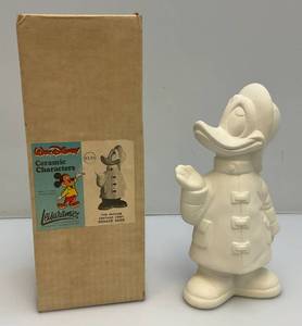 lot 77 image: Vinbtage 1960s-70s Walt Disney Productions Ceramic Unpainted Donald Duck In Original Box
