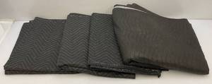 lot 240 image: BaggingMoving Blankets