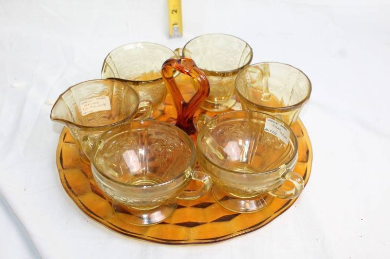 lot 125 image: Amber Depression Glass Tea Set with Serving Tray and Sugar Bowl