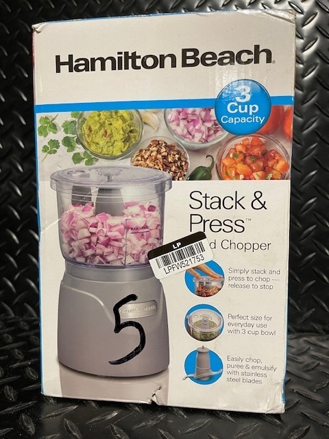 lot 346 image: Hamilton Beach Stack & Press 3-Cup Food Chopper.