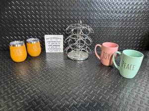 lot 301 image: JOY & PEACE Mugs Set - W Logo Tumblers, Wire Mug Tree, Decorative Quote Plaque