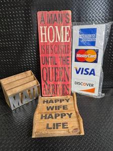 lot 322 image: A Mans Home Sign & Happy Wife Life Sign with Mail Decor Set (Lot of 6)