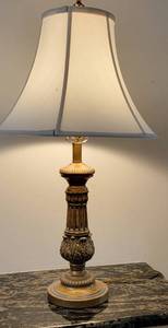 lot 87 image: Gold Gilt Corinthian Column Table Lamp