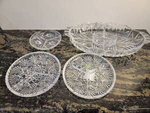 lot 104 image: Lead Crystal Divided Relish Buffet Service Collection