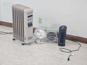lot 199 image: Mixed Fan & Space Heater Grouping