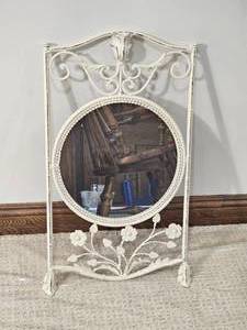 lot 168 image: Vintage White Wrought Iron Floral Accent Mirror (15 X 25)
