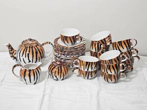 lot 206 image: Cardew Design Tiger  Panther Coffee &amp Tea Service Set