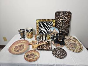 lot 207 image: Large Safari-Themed Servingware &amp Table Dcor Collection