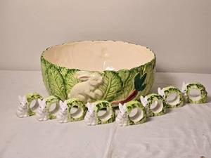 lot 83 image: Bunny Lane Stratford Group Rabbit Serving Bowl & Rabbit Napkin Ring Set