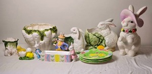 lot 142 image: Easter Bunny and Springtime Ceramic Decor Collection