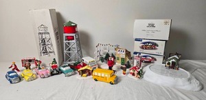 lot 249 image: Department 56 Snow Village Accessories and Scene Pieces Collection