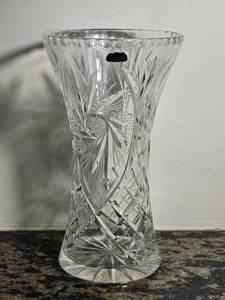 lot 63 image: Valetta Polish Lead Crystal Tall Cut Glass Vase