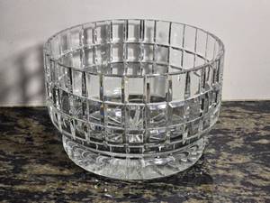 lot 66 image: Heavy Cut Crystal Ice Bucket or Wine Chiller