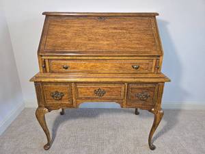 lot 98 image: Sheffield Manor Vintage Slant Front Secretary Desk with Interior Cubby Storage