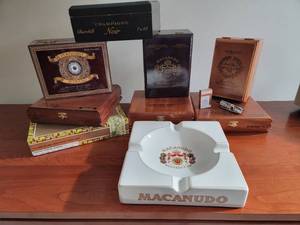 lot 124 image: Macanudo Cigar Ashtray  Lighter  Cigar Boxes