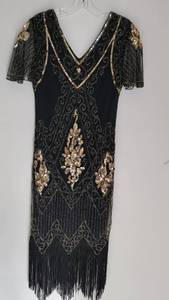 lot 131 image: Gold Beaded Black Flapper Cocktail Dress  size S