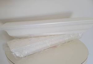 lot 249 image: New Pottery Barn Ivory Crown Moulding Ledge Display Shelf, pair  24 inches