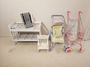 lot 192A image: American Girl Accessories  Strollers  Chairs  Bed