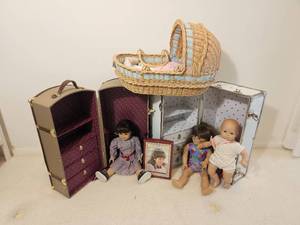 lot 192B image: American Girl Dolls with Travel Trunks