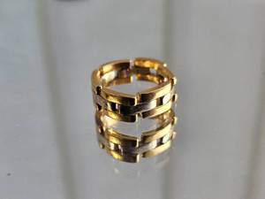 lot 56 image: Yellow and White Gold Tank Ring Approx 8g