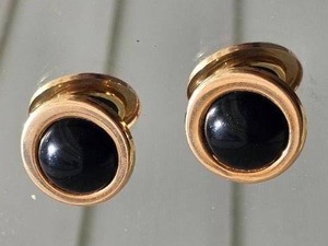 lot 9 image: 14K Yellow Gold Onyx Earrings  16g