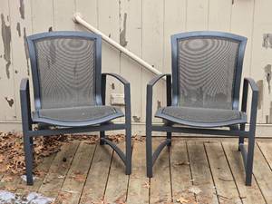 lot 21B image: Brown Jordan Luxury OutdoorPatio Armchair Pair