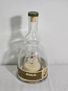 lot 258 image: Vintage Bols Ballerina Gold Liqueur Bottle