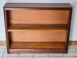 lot 292 image: Classic Wood Two-Shelf Bookshelf