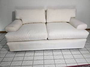 lot 279 image: Luxurious Plush Loveseat in Eggshell White - John Mascheroni