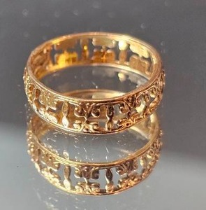 lot 73H image: 14K Yellow Gold Ornate Open Work Band Ring  1g, size 5.25