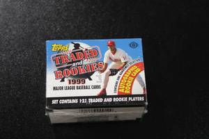 lot 48 image: 1999 Topps Traded Baseball Factory Sealed Complete Set